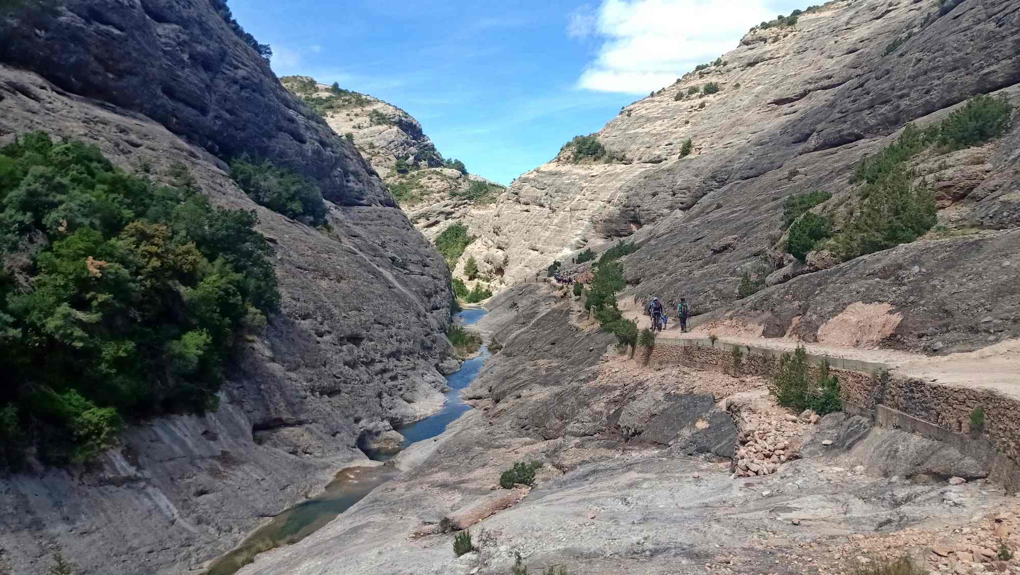 cristal roca senderismo beceite estrecho arnes 